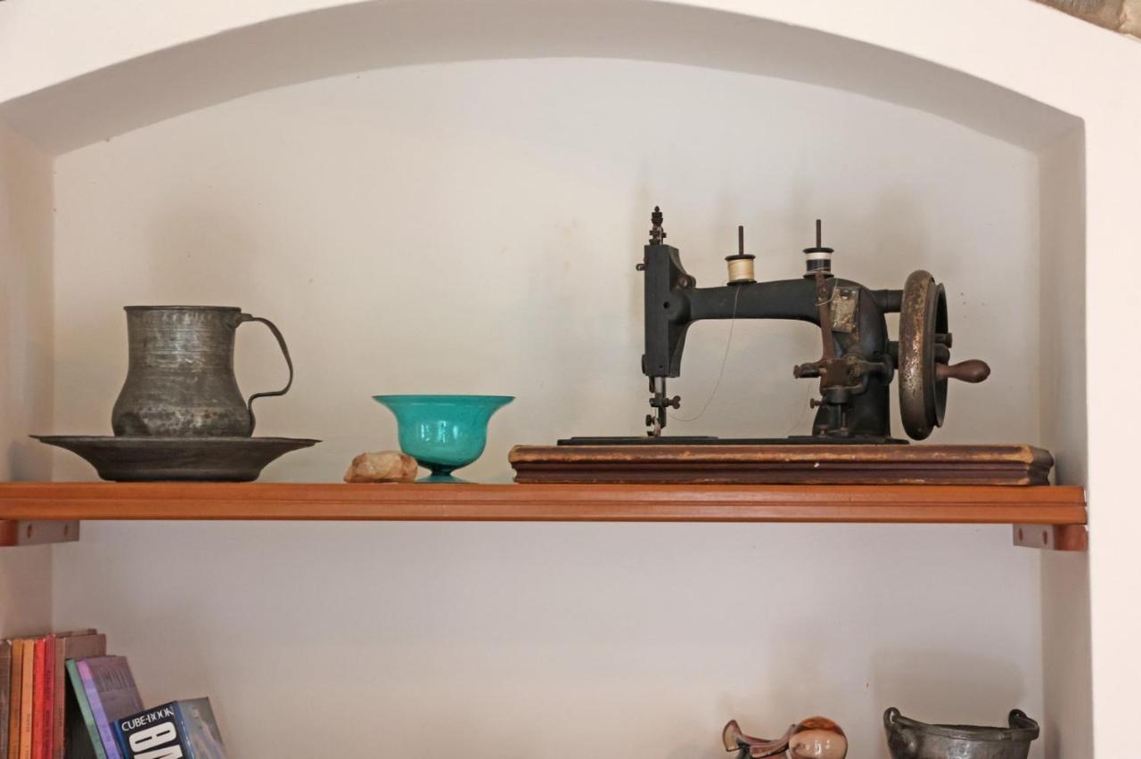Babina'S Place-Traditional House In エルムポリ エクステリア 写真
